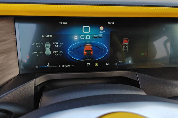 坦克300 2021款 越野版 2.0T 征服者中控内饰14