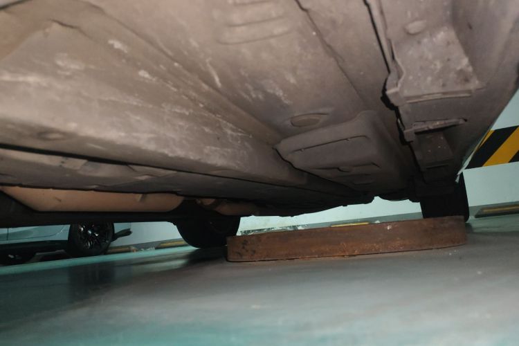 雷克萨斯ES 2014款 250 典雅版局部细节9004