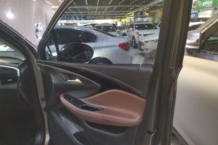 别克 昂科威 2019款 28T 四驱精英型 国VI中控内饰42