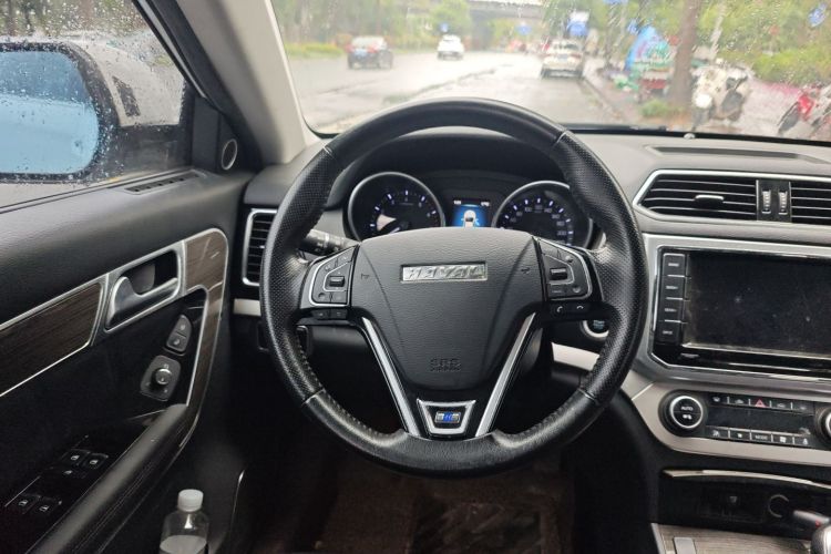 哈弗H6 Coupe 2015款 蓝标改款 2.0T 手动两驱都市型中控内饰13