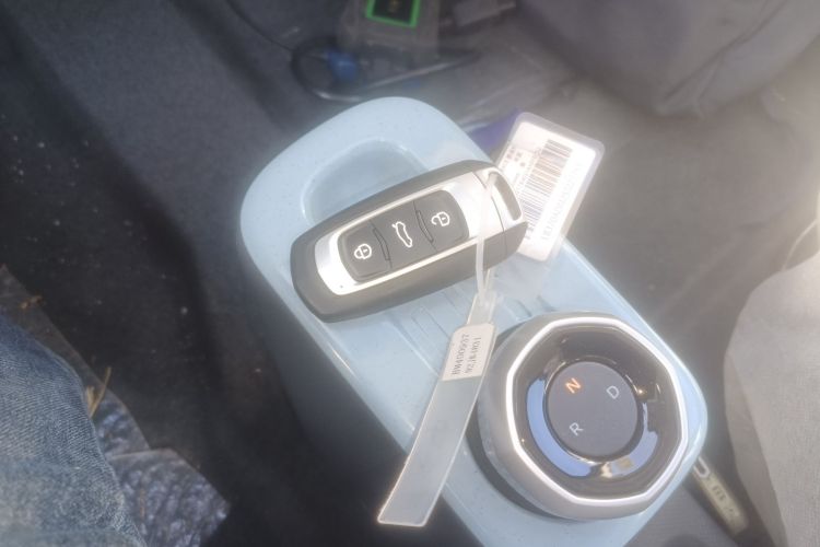 吉利银河 2024款 熊猫mini 200km 耐力熊中控内饰11