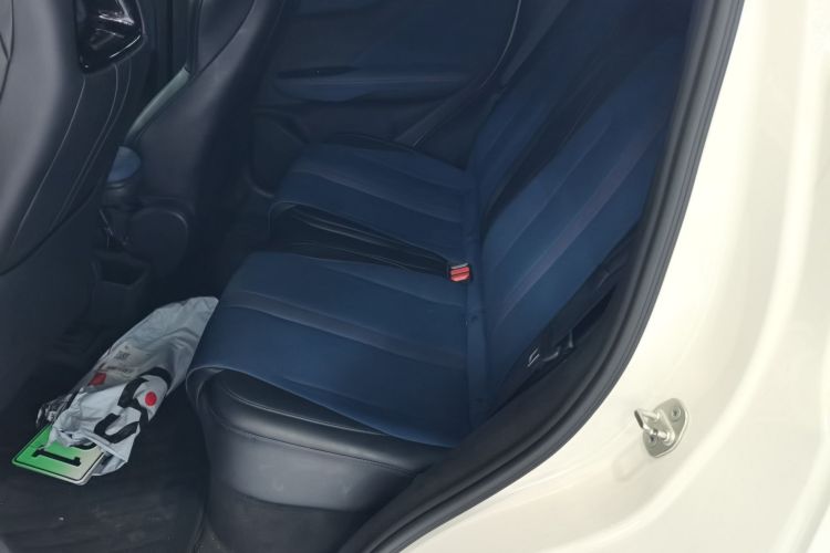 比亚迪 海鸥 2024款 荣耀版 305km 自由版中控内饰21