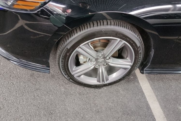 本田 雅阁 2023款 260TURBO 卓越版车身外观35