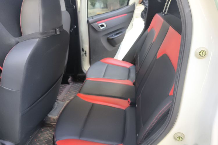 东风纳米EX1 2022款 改款 PRO 悦骋型中控内饰7003