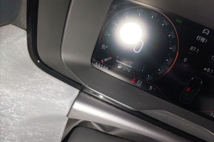 领克02 2021款 2.0TD 自动两驱劲 冠军版中控内饰15