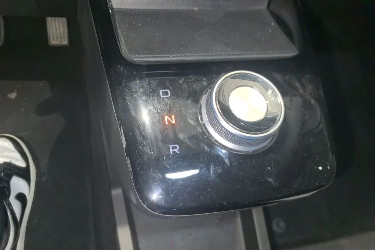 吉利几何E萤火虫 2024款 301km 流光局部细节18