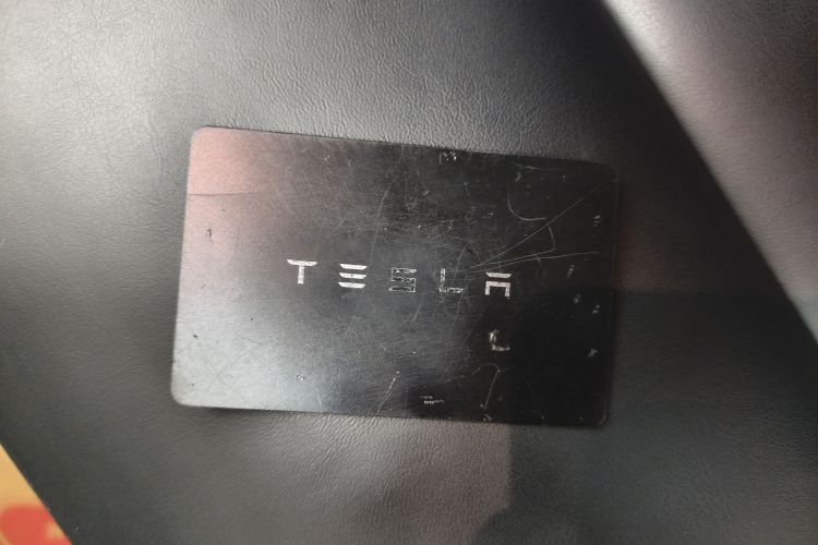 特斯拉 Model Y 2022款 改款 后轮驱动版中控内饰11