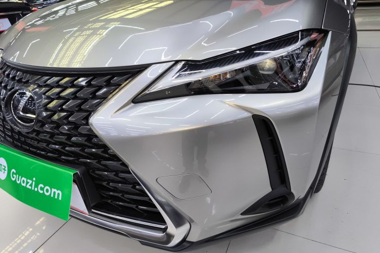 雷克萨斯UX 2022款 260h 探·酷版局部细节36