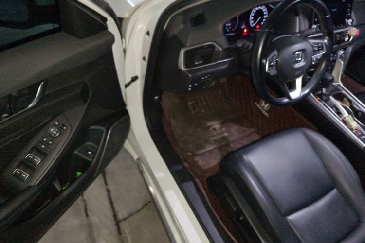 本田 雅阁 2018款 260TURBO 豪华版 国V中控内饰7003