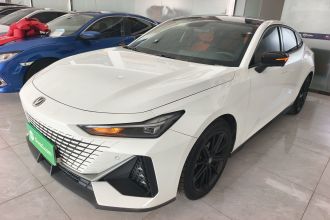 长安UNI-V 2022款 1.5T 尊贵型