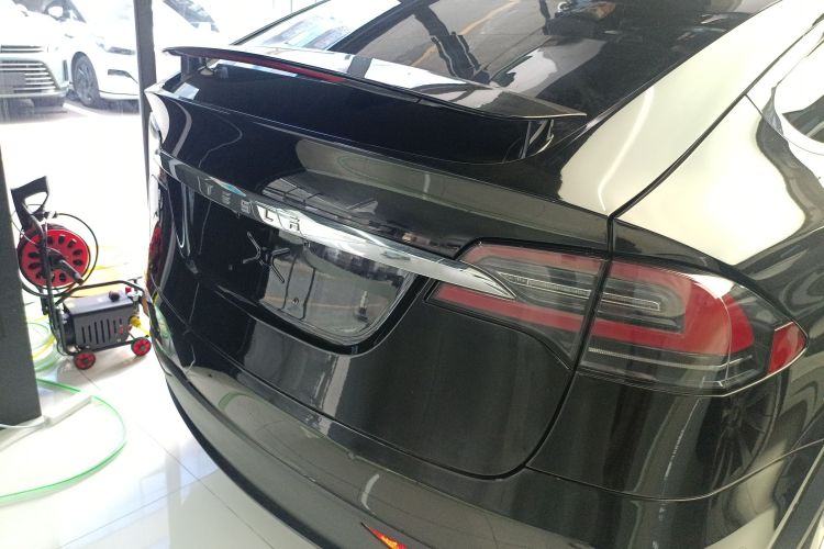 特斯拉 Model X 2019款 标准续航版车身外观6004