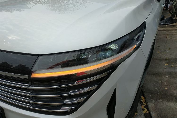 日产 探陆 2024款 380VC-TURBO 四驱智尊版 6座局部细节36