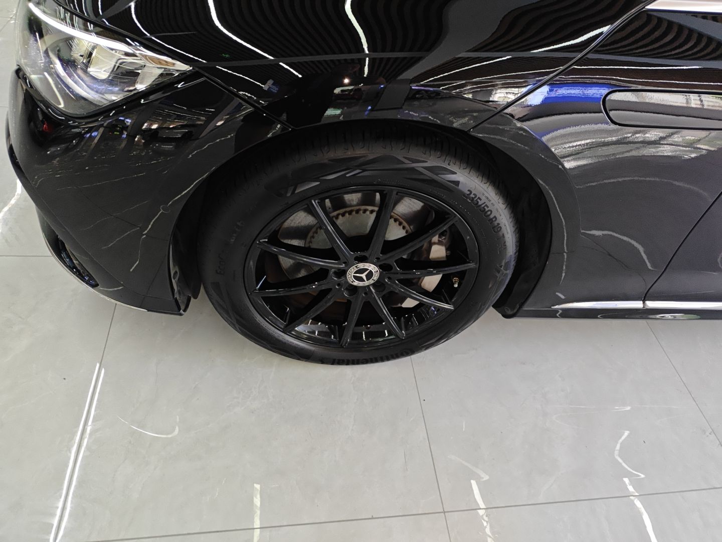 奔驰EQE 2022款 350 先锋版