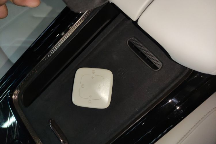 极氪MIX 2025款 长续航智驾版中控内饰11