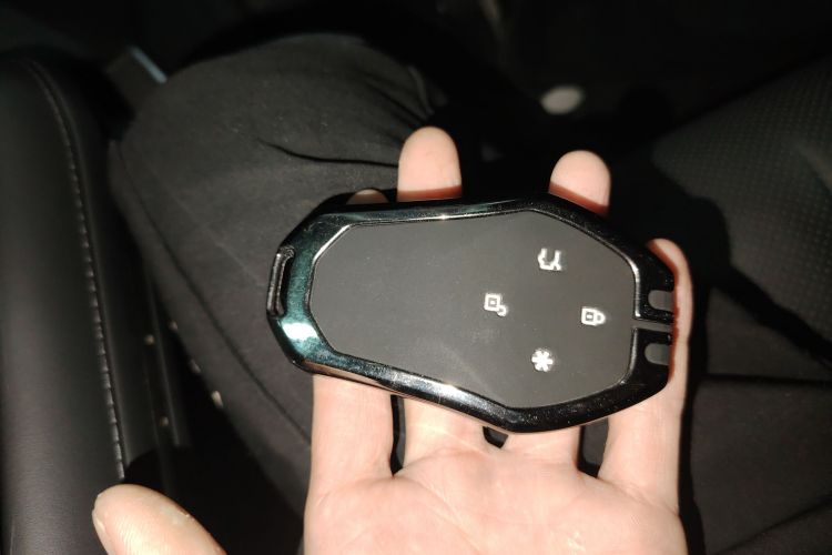 昊铂HT 2023款 670 后驱特高压版中控内饰11