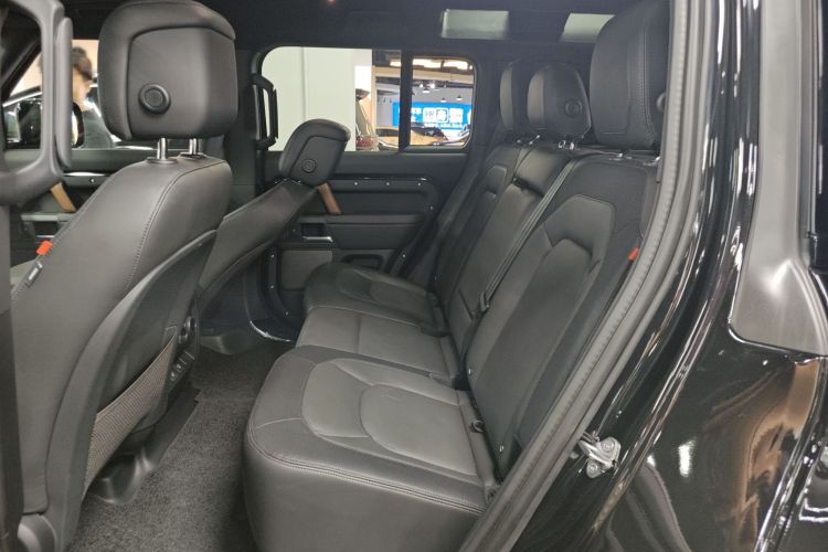 路虎卫士 2024款 110 3.0T P400 X-DYNAMIC HSE中控内饰7004