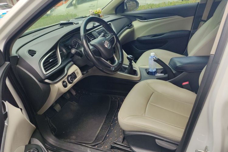 别克 英朗 2018款 15T 手动精英型 国V中控内饰19