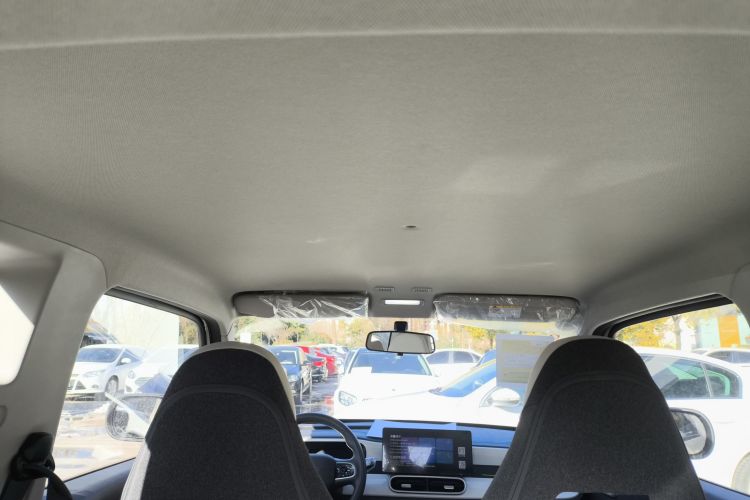 吉利银河 熊猫 2025款 210km 元气熊中控内饰22