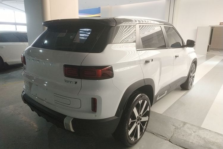 吉利汽车 吉利icon 2023款 1.5TD 巧克力醇臻版车身外观6005