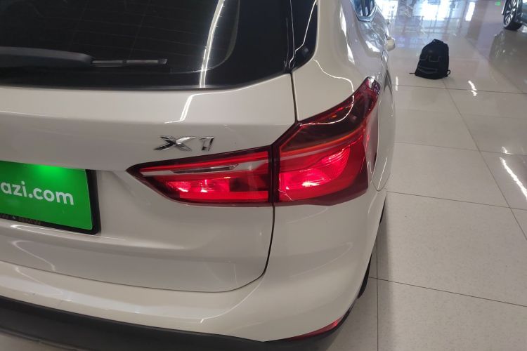 宝马X1 2018款 sDrive18Li 时尚型车身外观6006