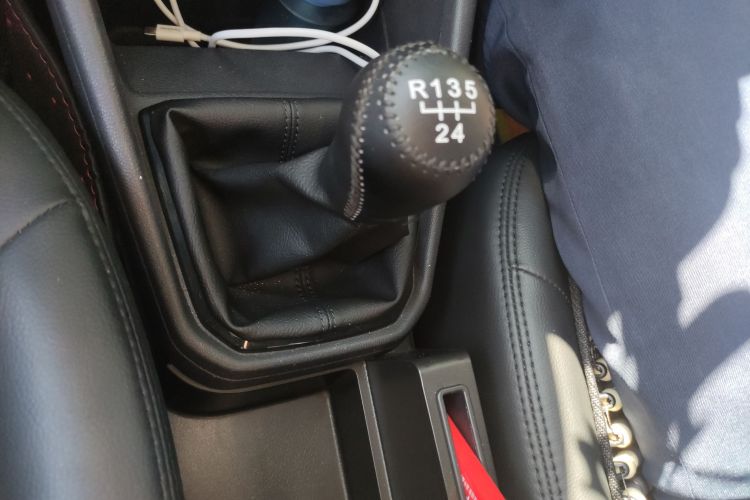 大众 捷达 2019款 梦想版 1.4L 手动时尚型中控内饰18