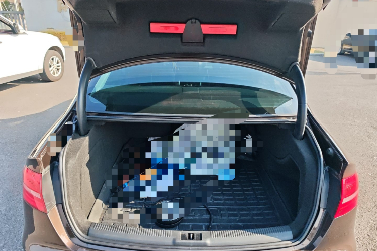 奥迪A4L 2015款 35 TFSI 自动标准型中控内饰23