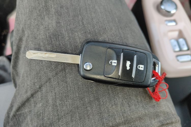 长安启源 长安Lumin 2023款 301km 蜜沁款中控内饰11