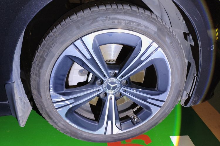 奔驰C级 2022款 改款 C 260 L 皓夜运动版车身外观10