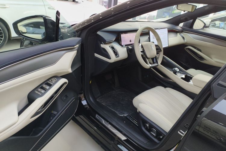 比亚迪 宋L EV 2025款 550km 卓越型中控内饰7003