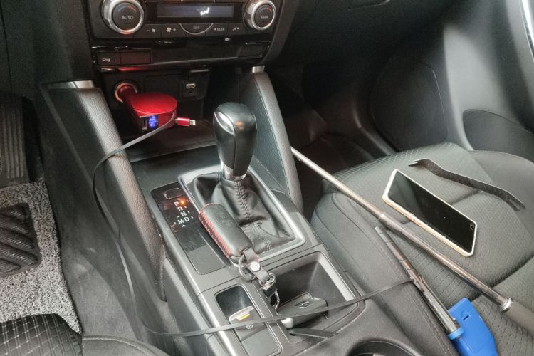 马自达CX-5 2015款 2.0L 自动两驱都市型中控内饰18