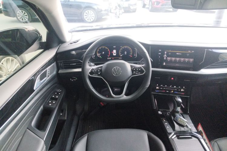 大众 帕萨特 2024款 380TSI 龙腾版中控内饰13