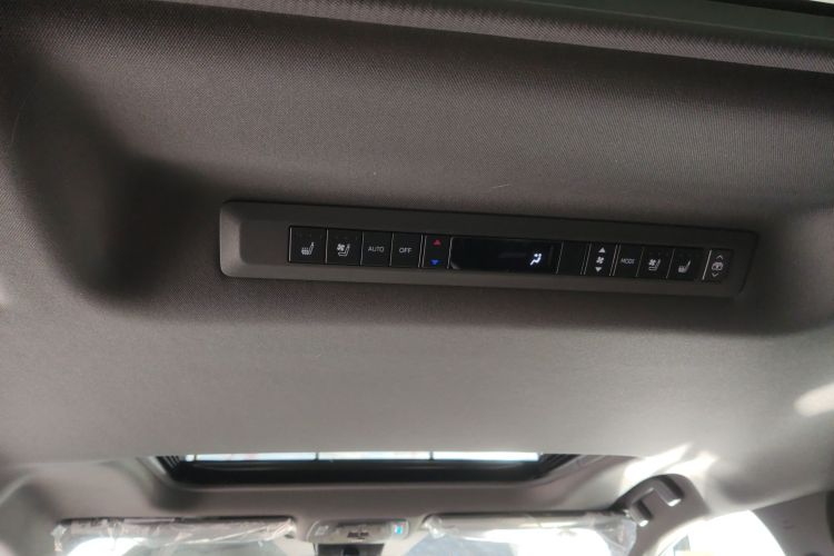 丰田 格瑞维亚 2026款 2.5L混动 尊贵PLUS四驱版中控内饰22