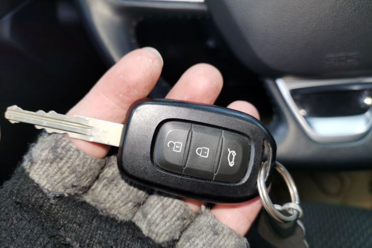 雷诺 科雷嘉 2017款 2.0L 两驱舒适版中控内饰11