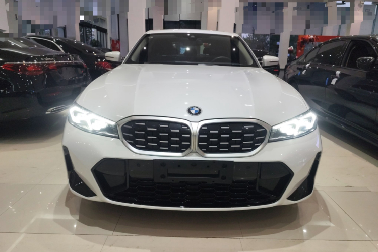 宝马3系 2024款 325Li M运动套装车身外观2