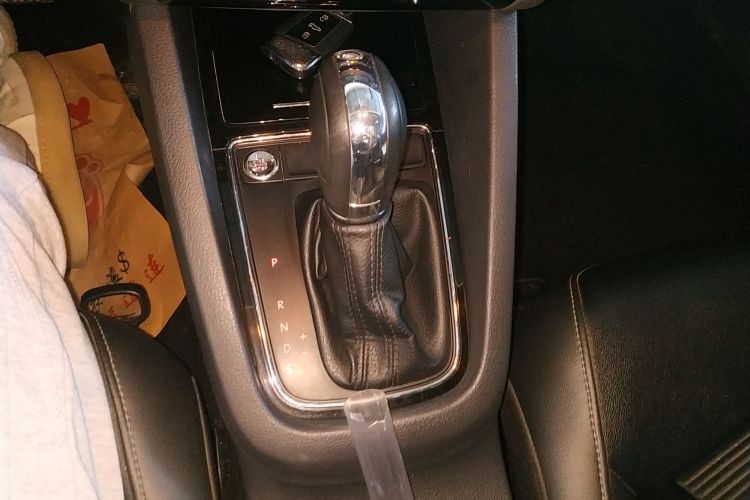 大众 速腾 2017款 1.6L 自动舒适型中控内饰18