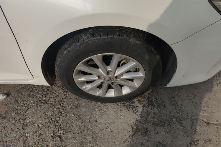 丰田 凯美瑞 2016款 2.0G 十周年纪念领先版车身外观10