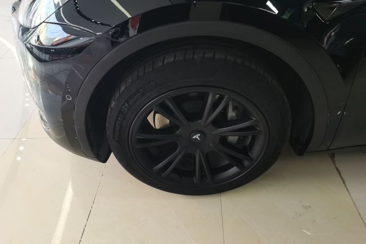 特斯拉 Model Y 2022款 改款 后轮驱动版车身外观6007