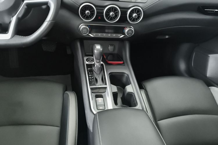 日产 轩逸 2023款 1.6L CVT悦享版中控内饰18