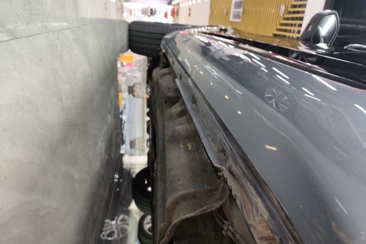 福特 探险者 2020款 EcoBoost 285 四驱运动版ST-LINE 7座局部细节9002