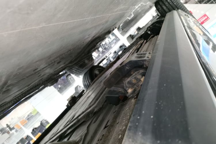 理想汽车 理想L9 2023款 Pro局部细节9002