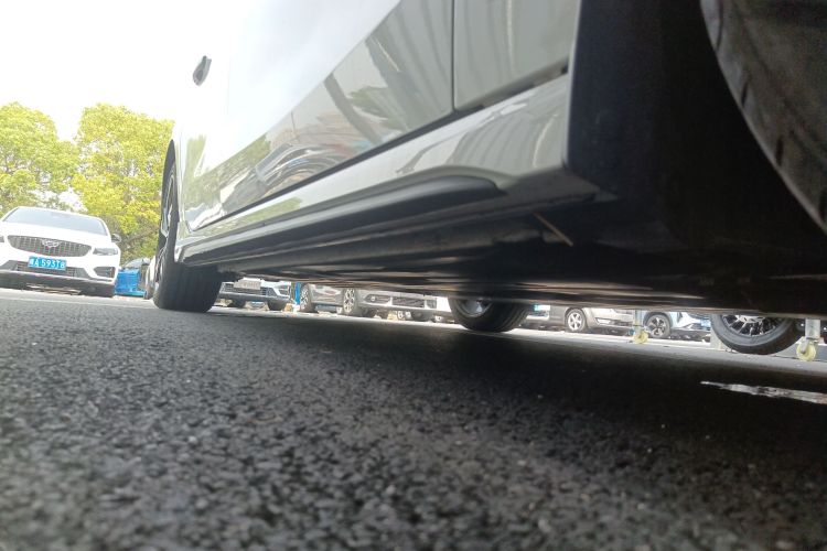 领克03 2023款 2.0TD DCT劲Pro局部细节9001