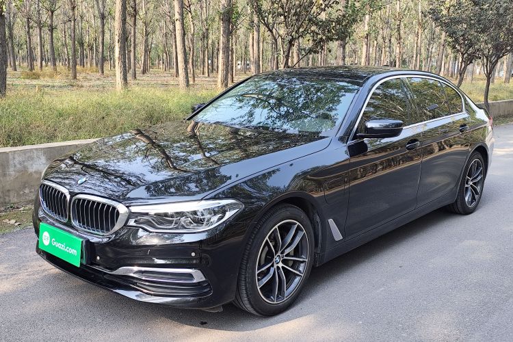 宝马5系新能源 2020款 里程升级版 530Le 豪华套装车身外观1