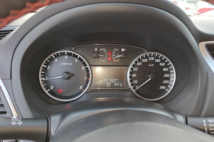 日产 轩逸 2019款 经典 1.6XL CVT豪华版局部细节14