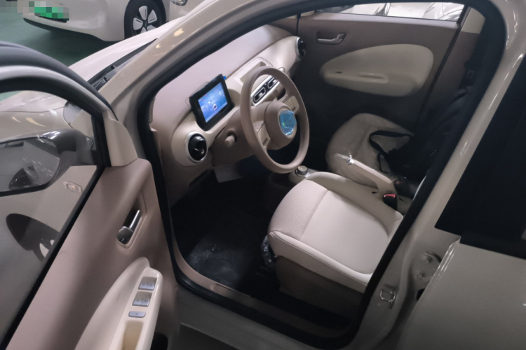 五菱汽车 宏光MINIEV 2025款 四门版 进阶款中控内饰20