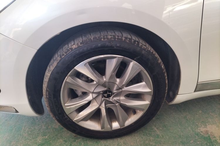 DS 5 2015款 1.6T 雅致版THP160车身外观6007