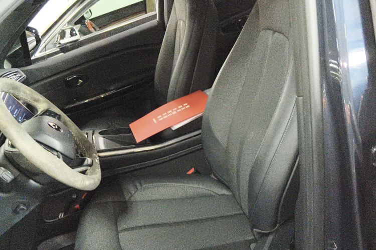 蔚来EC6 2020款 615KM 性能版中控内饰19