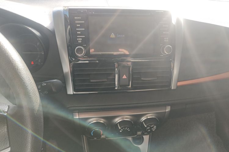 丰田 YARiS L 致炫 2016款 1.5E 自动劲速版中控内饰16