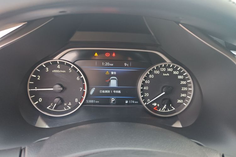 日产 楼兰 2021款 2.5L XE 两驱精英版中控内饰14