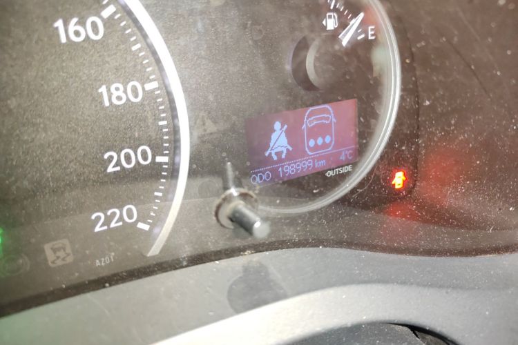 雷克萨斯CT 2013款 CT200h 精英版中控内饰15