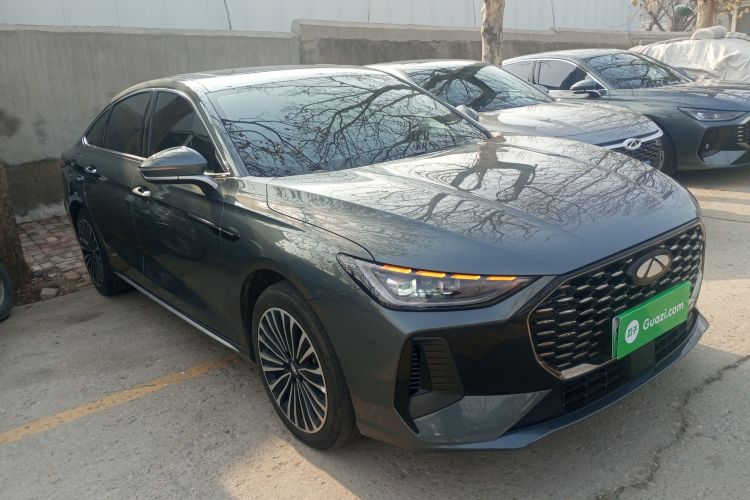 奇瑞 风云A8L 2025款 1.5TGDI 145km 豪华型车身外观3